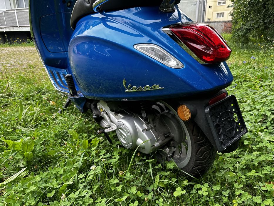 Scuter Vespa Sprint 4 T - 49 cm3 - 45km/h 2016