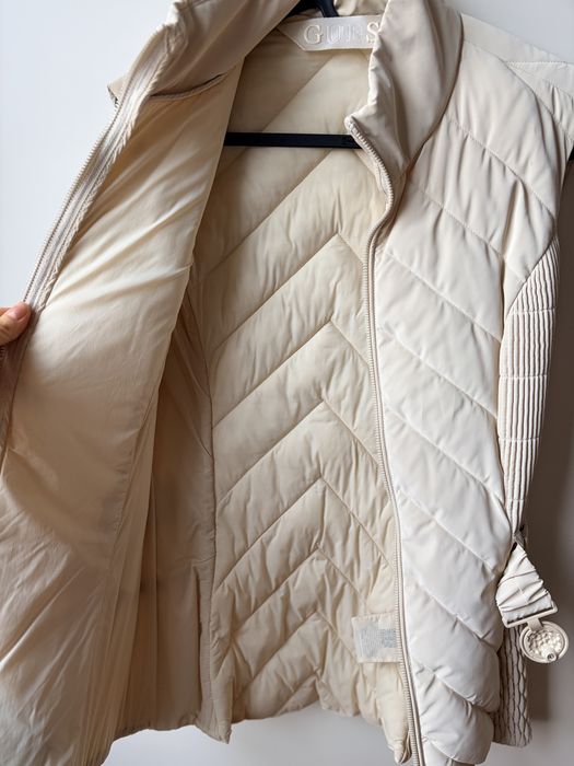 Елек с еластичен колан Guess