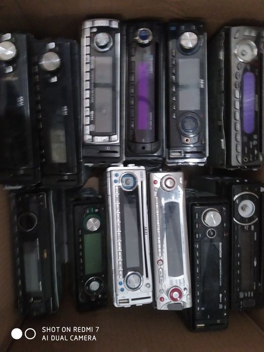 Разпродажба на авто радиа