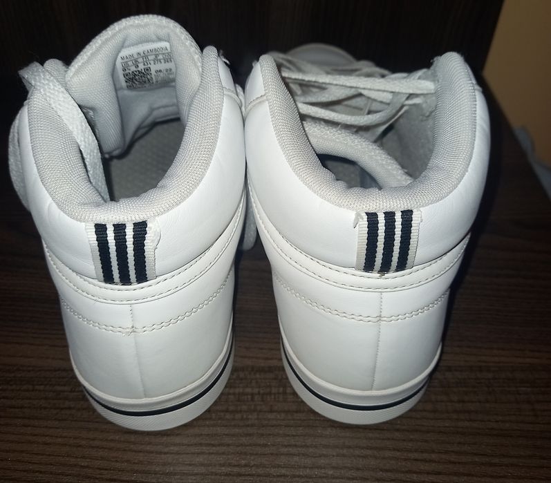 Мъжки кецове адидас