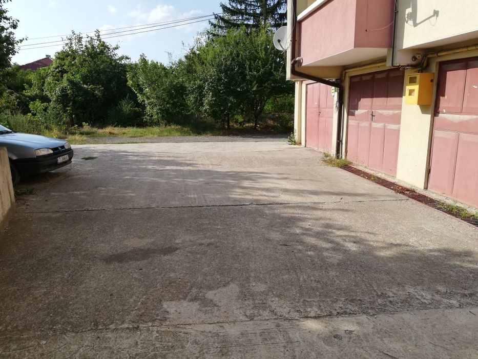 Продавам 20кв.м. Вода,ток.