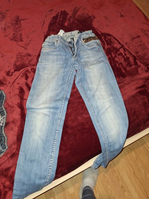 4 чифта дънки за 11-12 г.