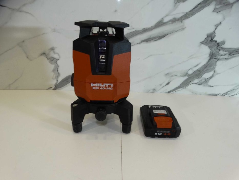 Hilti PM 40 MG - Мултилинеен лазер с зелен лъч