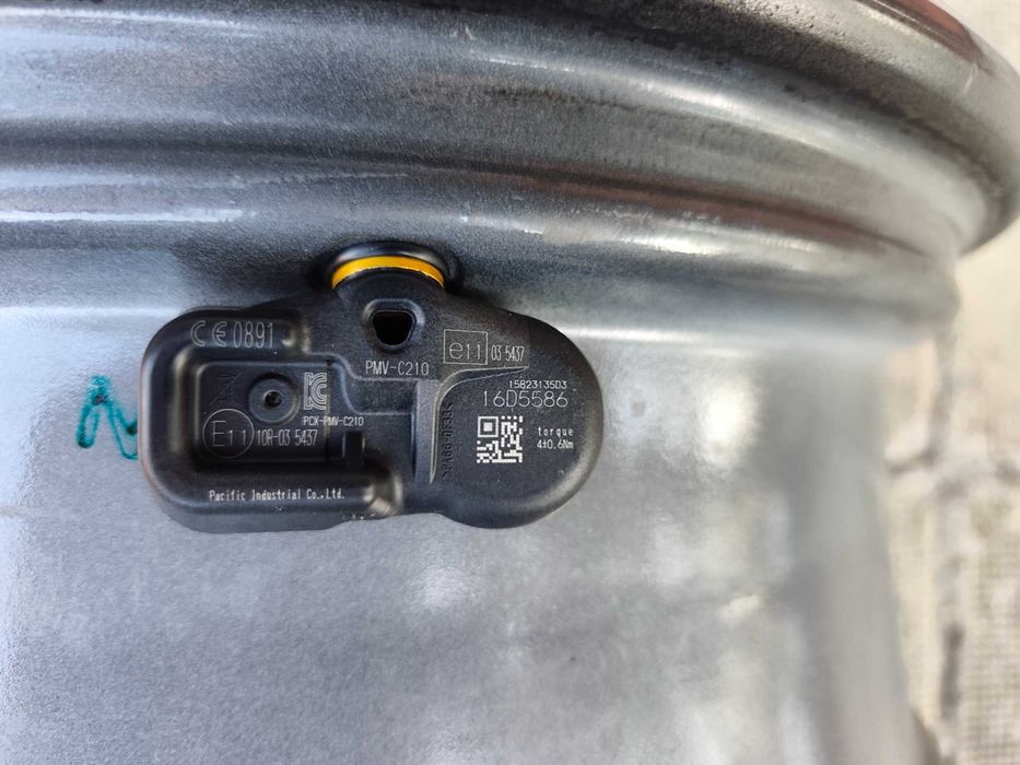 ОРИГИНАЛНИ джанти 17 ' цола 5x114,3 TOYOTA / Тойота 5х114,3 ET45 7J + ДАТЧИЦИ