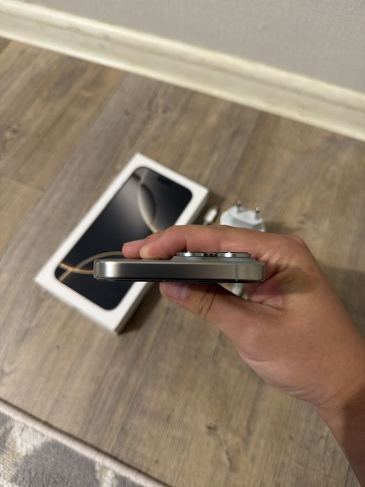 iPhone 16 Pro Max в хорошем состоянии