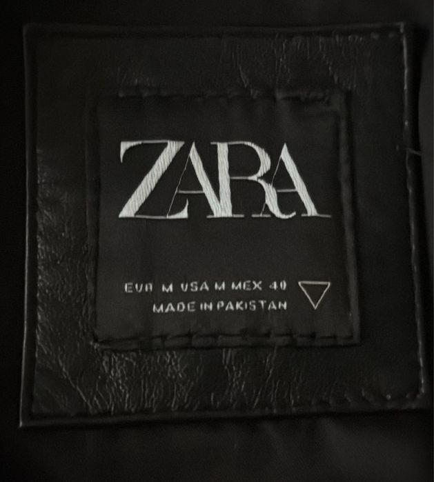 Vand geaca de piele zara urgent