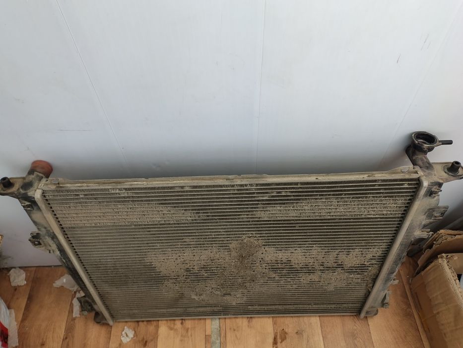 Б/у Радиатор автомобиля Kia, Hyundai.