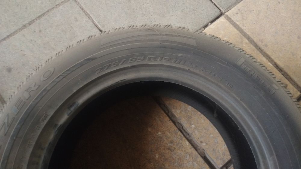 Продам комплект шин R19