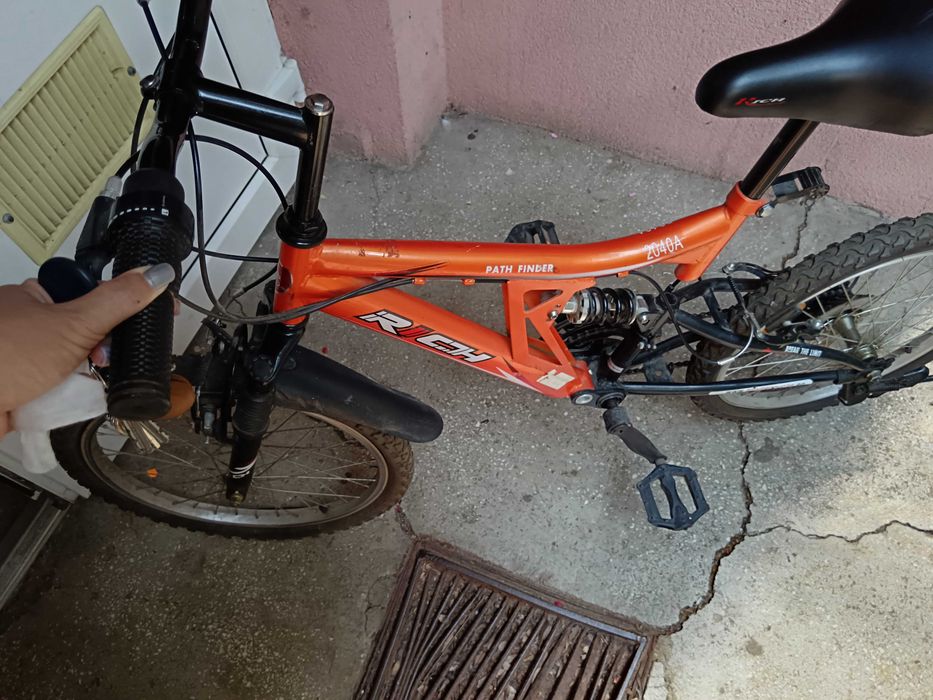 Bicicletă universală ..6.15ani