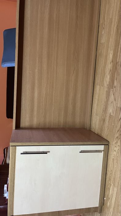 Cuier cu spatiu depozitare incaltari