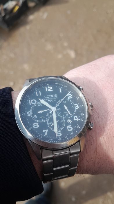 Продам японские часы лорус