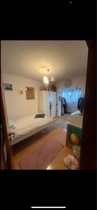 Apartament cu 4 camere de vanzare
