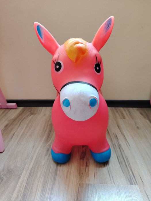 Гумено конче за скачане