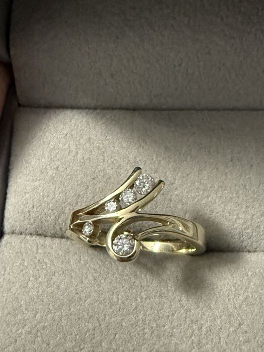 Бриллиантовое кольцо EPL