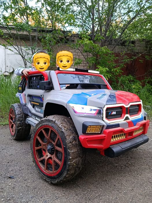 Автомобиль детский BMW