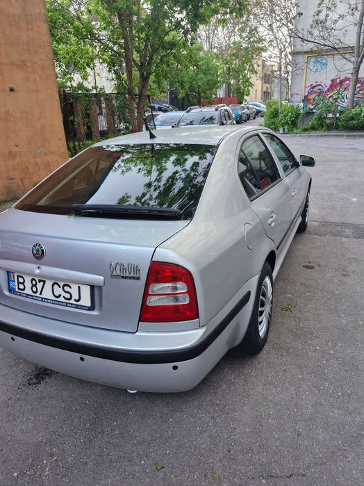 Skoda 1.6 Benzina