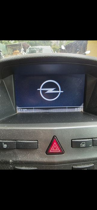 DVD 90 navi Цветен дисплей Опел Зафира Б Опел Астра Х