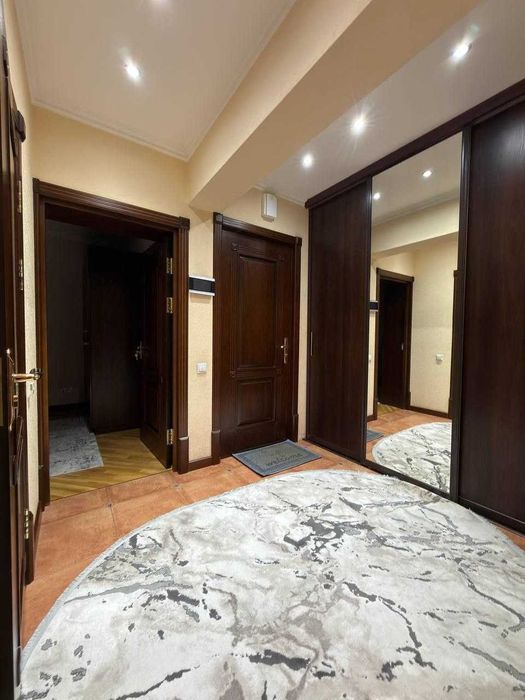 8В непосредственной близости престижные жилые комплексы Mirabad Avenue