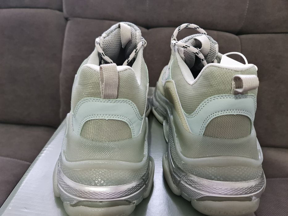 Vand Balenciaga Triple S