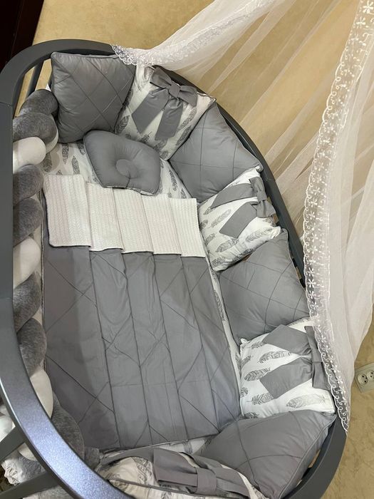 Bolalar lulka kravat,holati ediyal,va dastafka ham qilib beriladi.