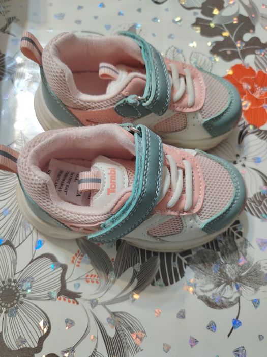 Красовки для девочки