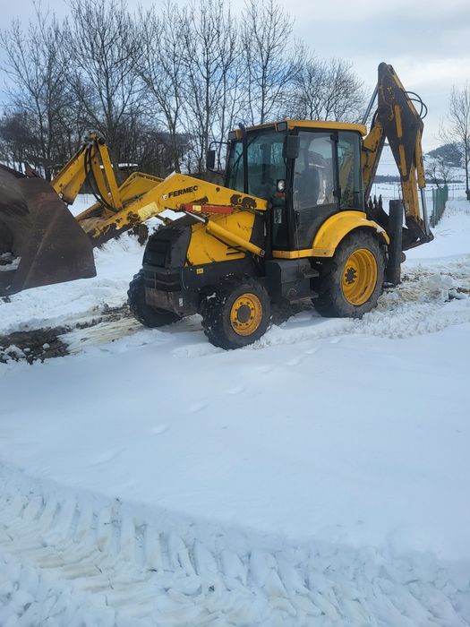 Vând buldoexcavator fermec terex