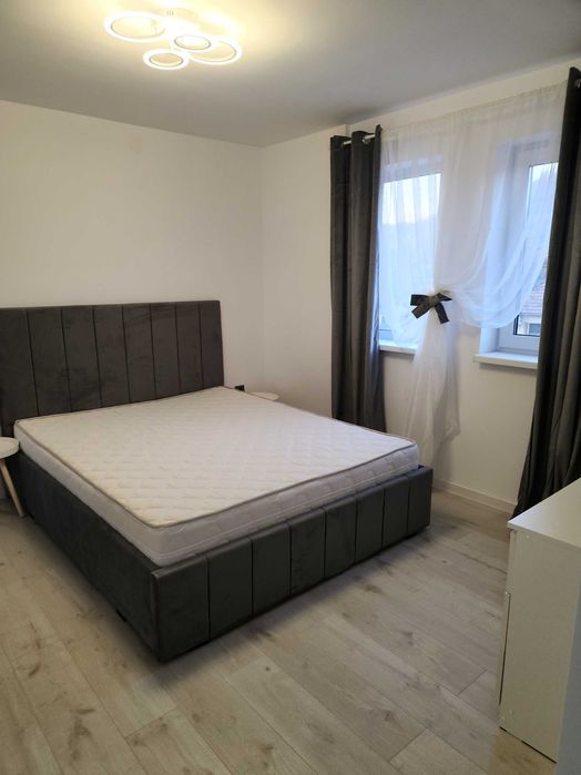 De inchiriat apartament 3 camere,,zona centrala
