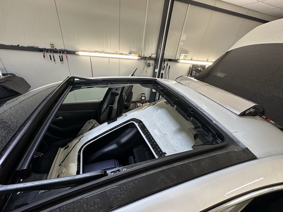 Reparatii trape ,panoramice ,decapotari,infiltratii apa