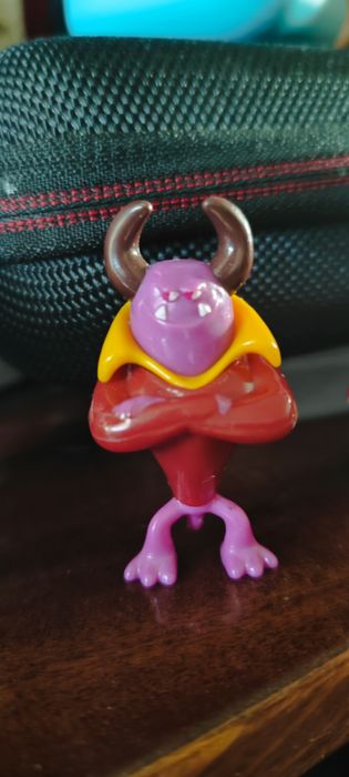 Игрушки киндер сюрприз