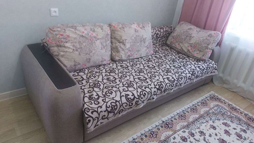 Продам диван в хорошем состоянии
