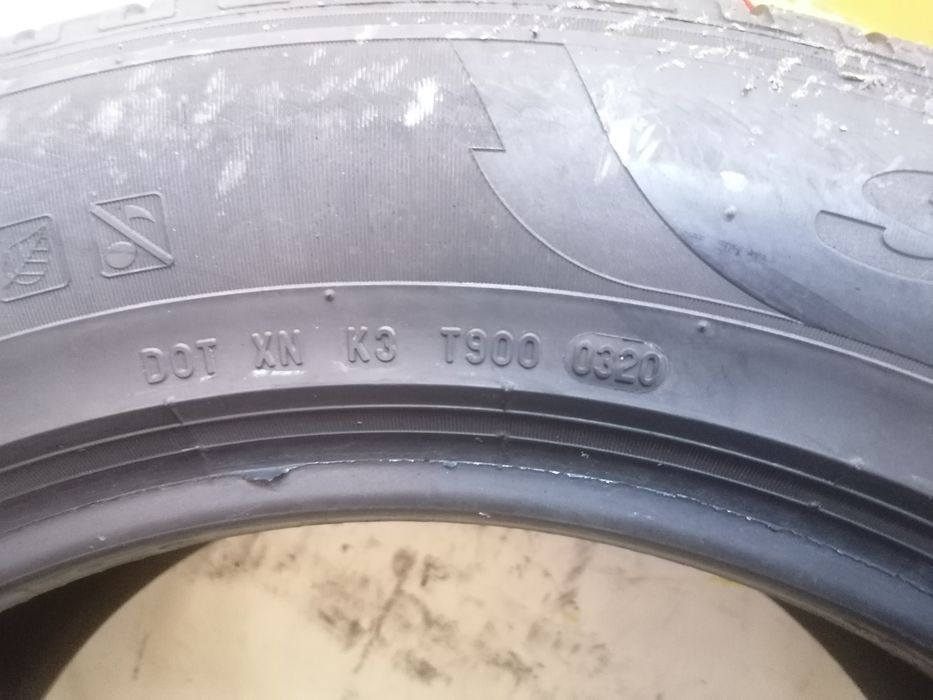 235/60/18 Iarna 2* Pirelli 103h dot 0320   5,,87mm
