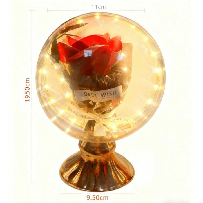 Лампа с роза и мека светлина – подарък, който остава и след празника