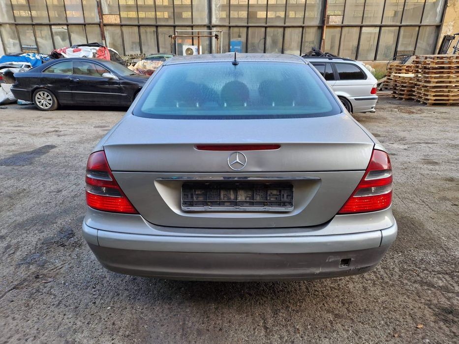 Mercedes W211 E220CDI 150кс ръчка седан НА ЧАСТИ!