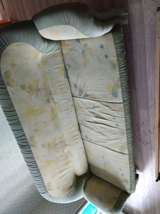 Отдам даром Диван