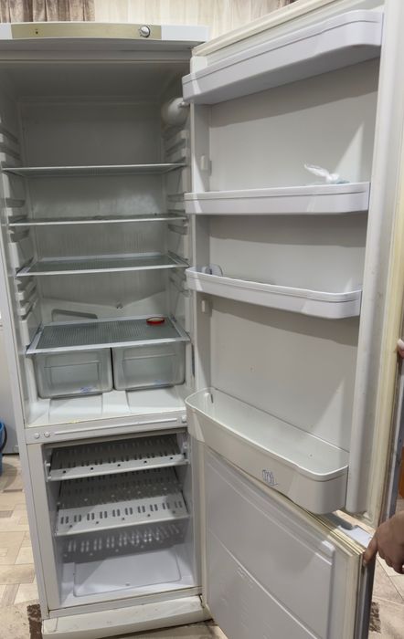 Холодильник INDESIT