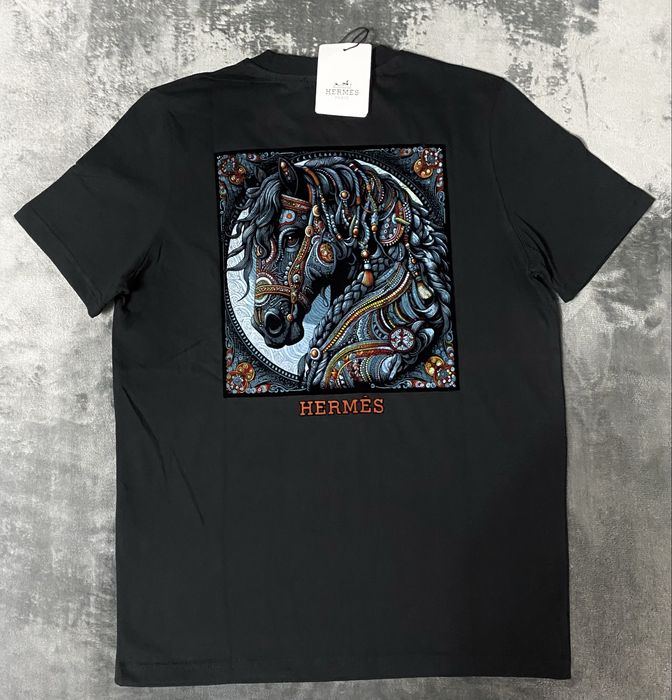 Vand tricou nou de barbati