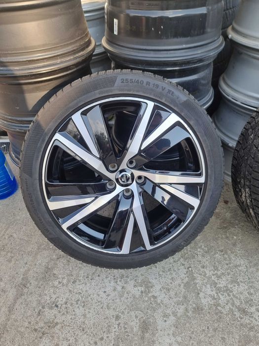 Set 4 anvelope Continental Winter Contact 255 40 R19 Dot 2820 ci352