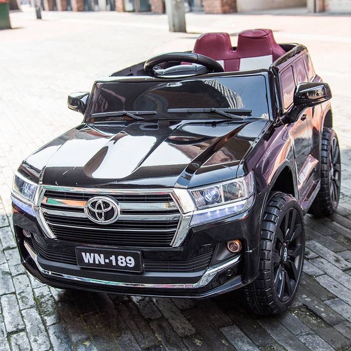 Toyota Land Cruiser 300 va 200 bolalar mashinasi детская машина с пуль