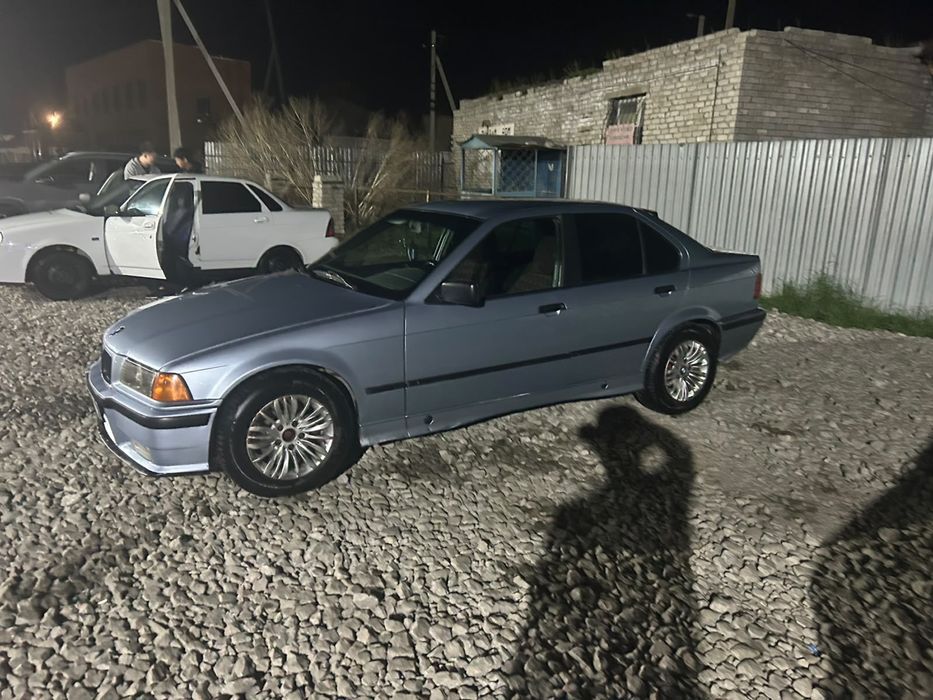СРОЧНО продам BMW e36 1991 года.