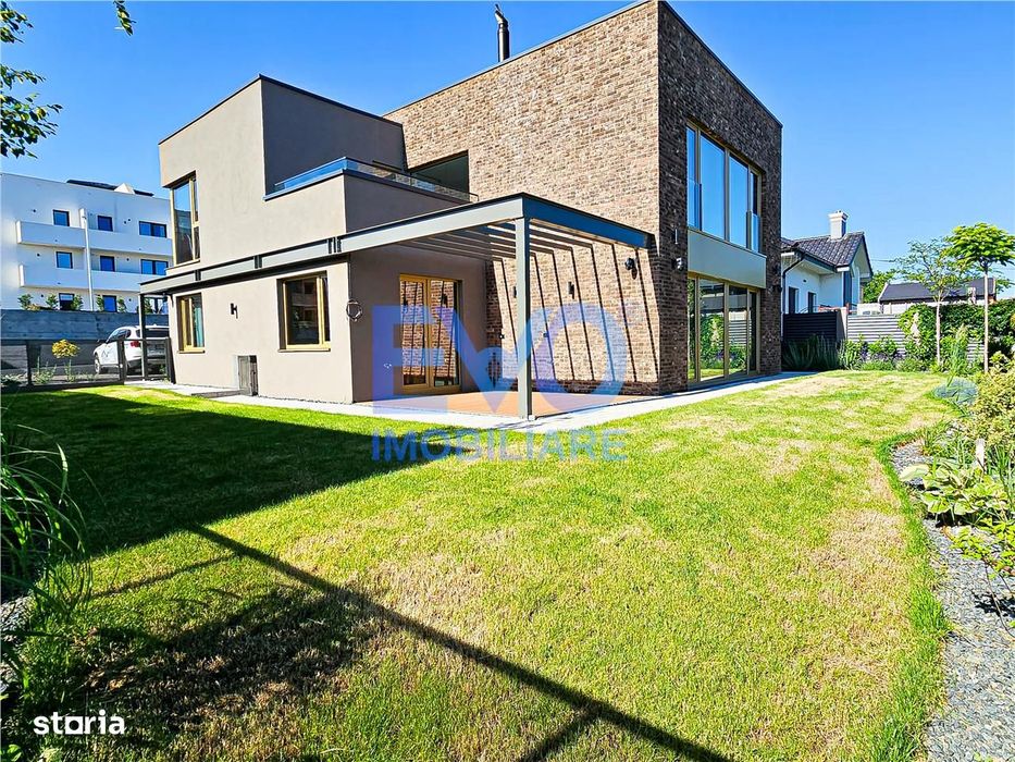 Casa moderna de vanzare, Miradis complex de case premium
