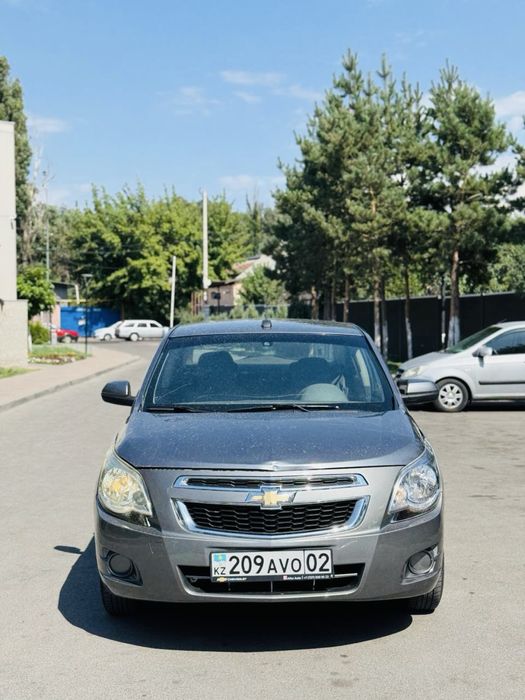 Атомобили в аренду для такси
