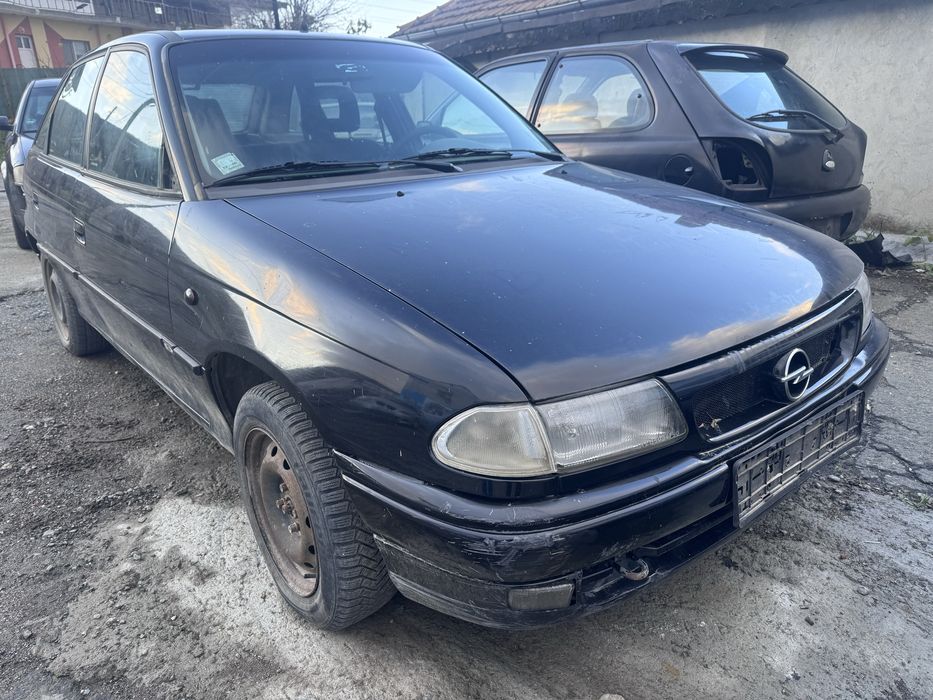 Opel Astra F 1.6i 16v 101hp 1995г На Части