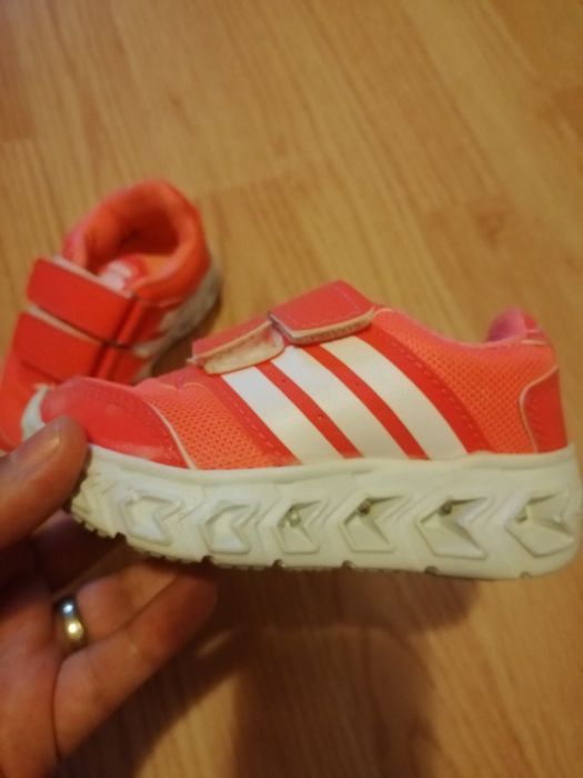 Adidas cloudfoam Saturn