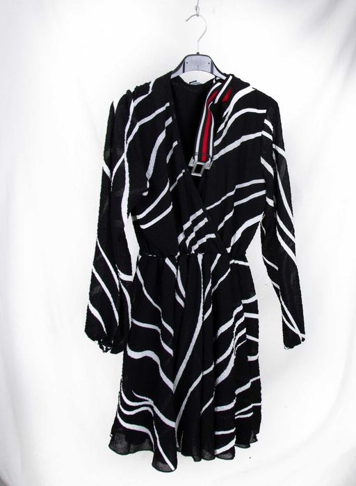 Нови дамски рокли S