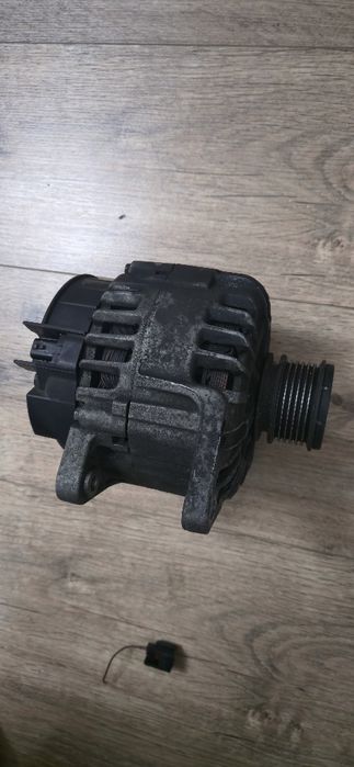 Alternator auto Valeo