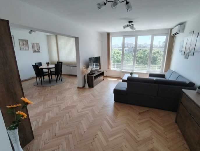 Дава се под наем Тристаен апартамент в София, Изток - 82 кв.м за 818 € - Снимка #3