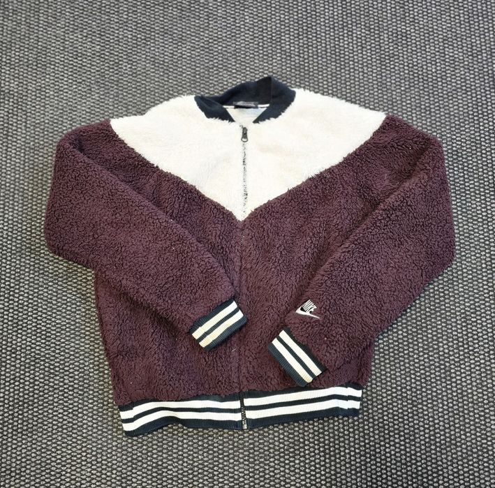 Nike горнище S размер дамско