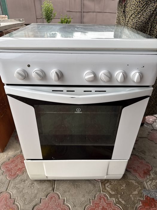 Газ плита Indesit