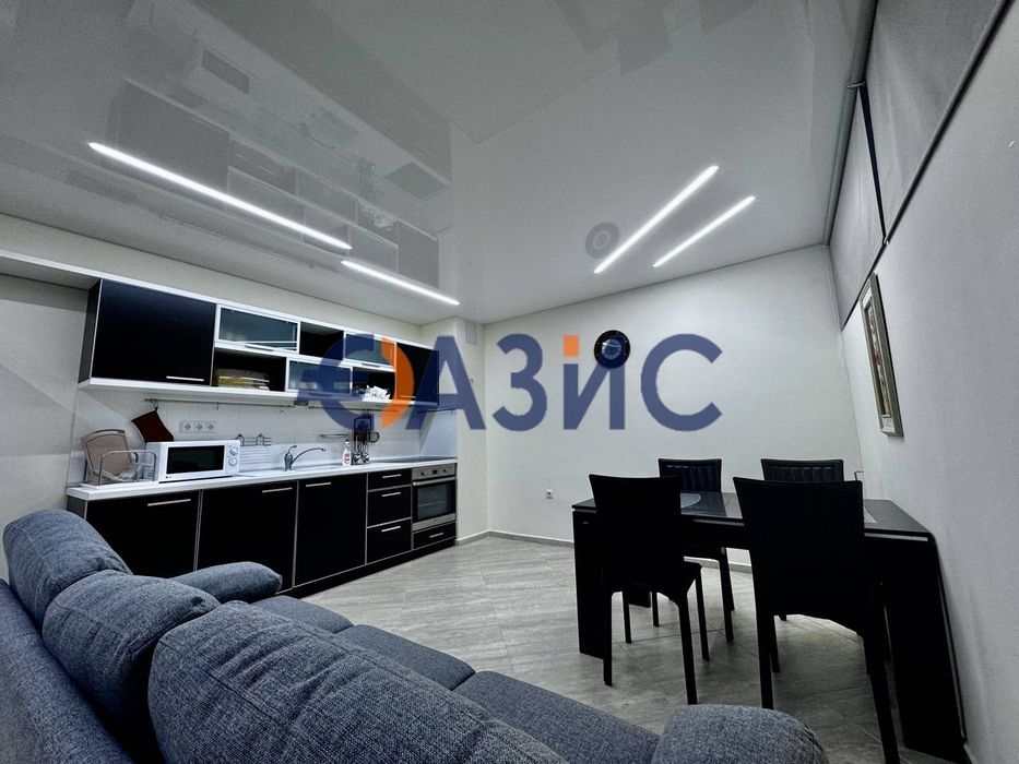 Продава се Тристаен апартамент в Свети Влас - 100 кв.м за 1500 €/кв.м - Снимка #1