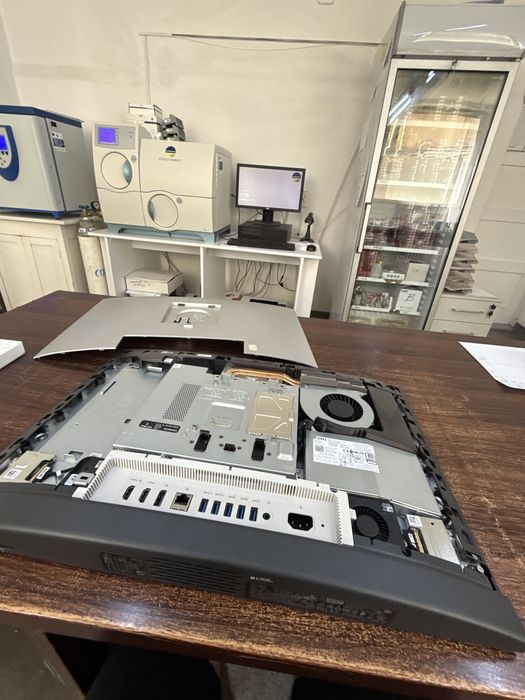 PC lent? Consolă stricată? Telefon cu probleme? Repar tot!